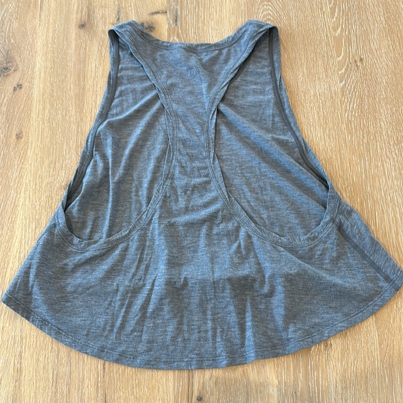 Lululemon Cropped Tank - Picture 2 of 8